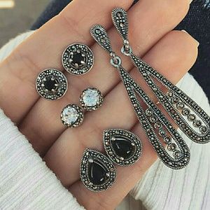 Gorgeous Glam Earring Set